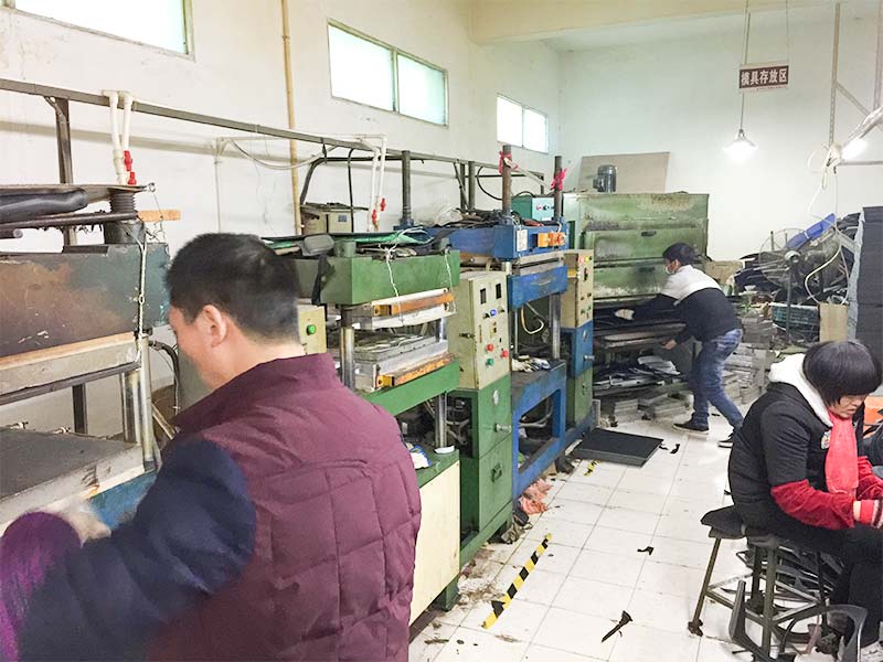 金華　EVA成型工場