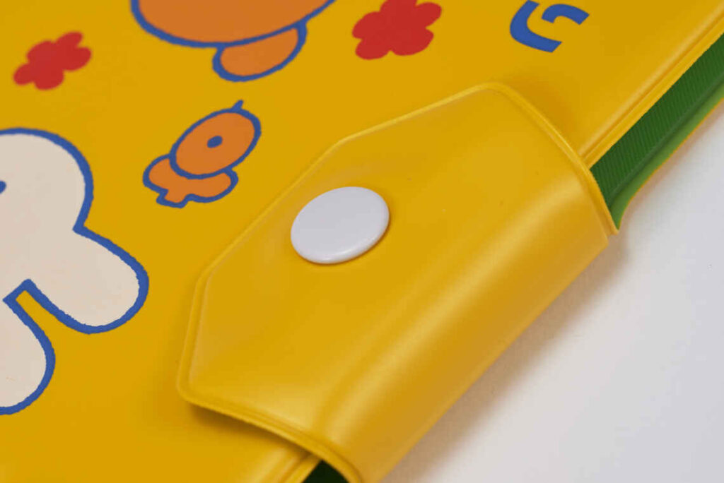 窓付きバインダーファイルのOEM生産
