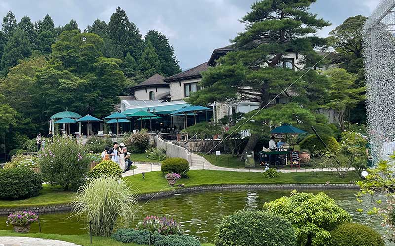 箱根ガラスの森美術館