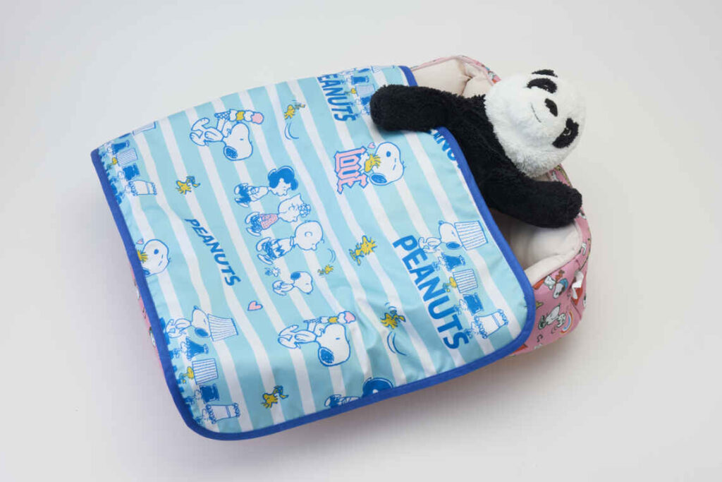 ペットベッド＆ブランケットのOEM生産 冷感素材のブランケット
